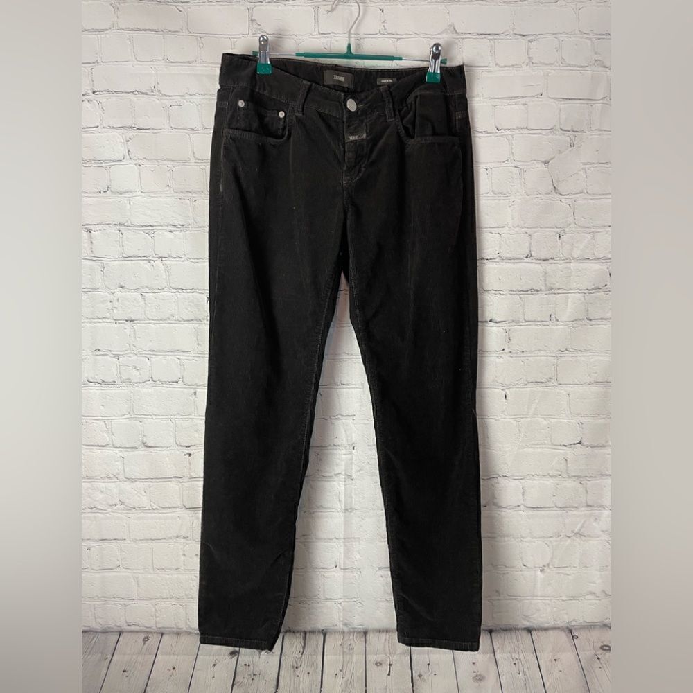 Closed Black Straight Leg Pants
